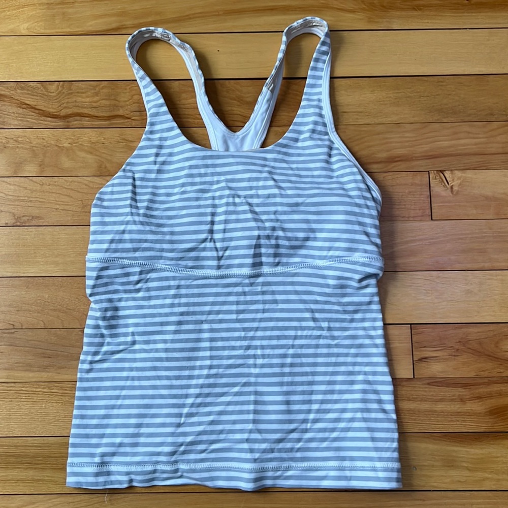 Lululemon tank